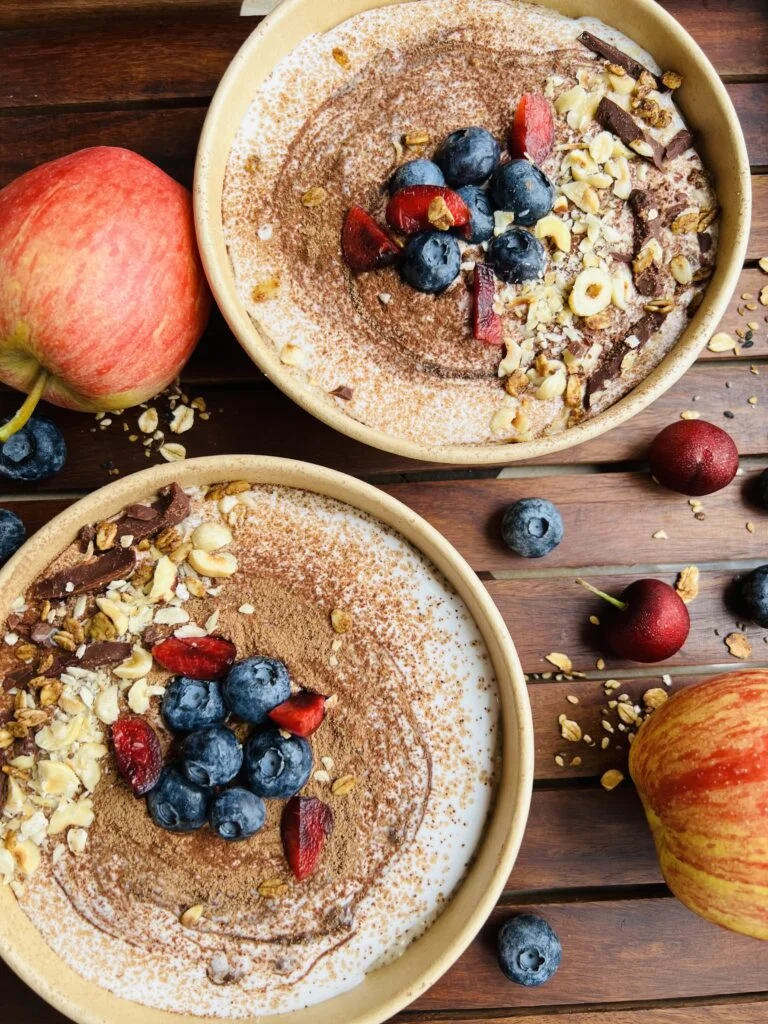 Yoghurt bowl with granola and fruit